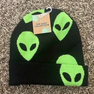 Alien Beanie 💚